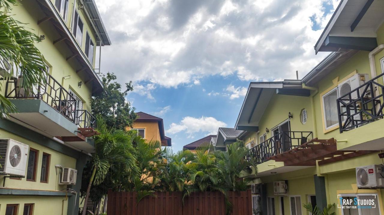 Christar Villas Hotel Kingston Ngoại thất bức ảnh