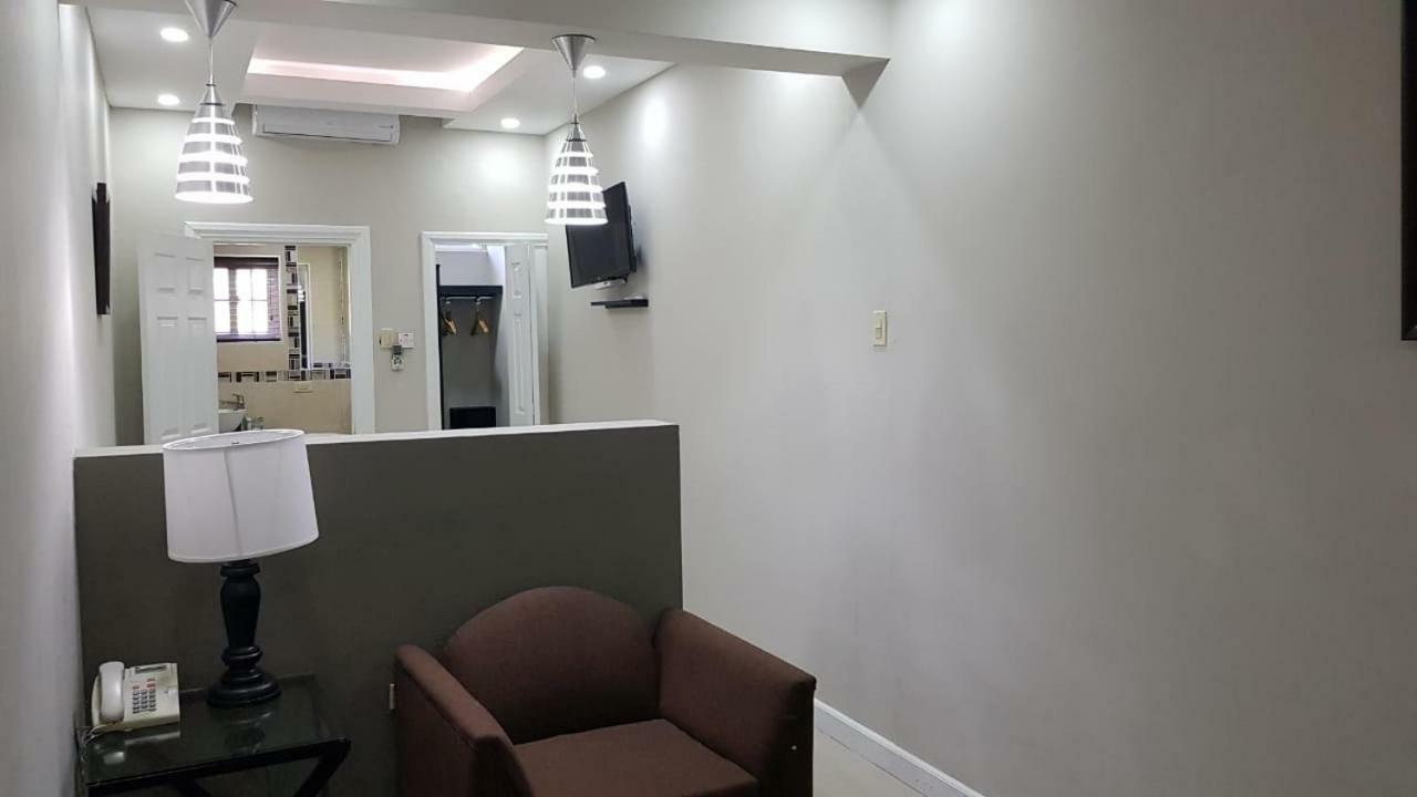 Christar Villas Hotel Kingston Ngoại thất bức ảnh