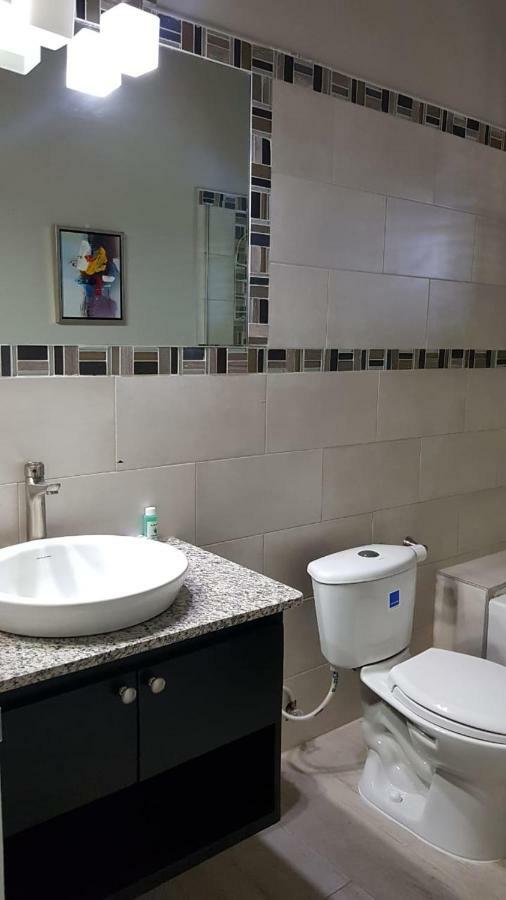 Christar Villas Hotel Kingston Ngoại thất bức ảnh